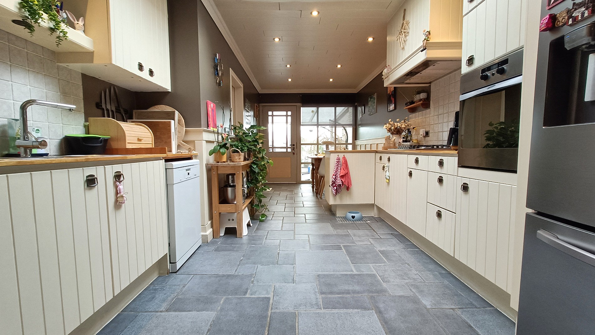 Ruime woning met tuin te Tienen - EPC label B - 3 slp - foto 2