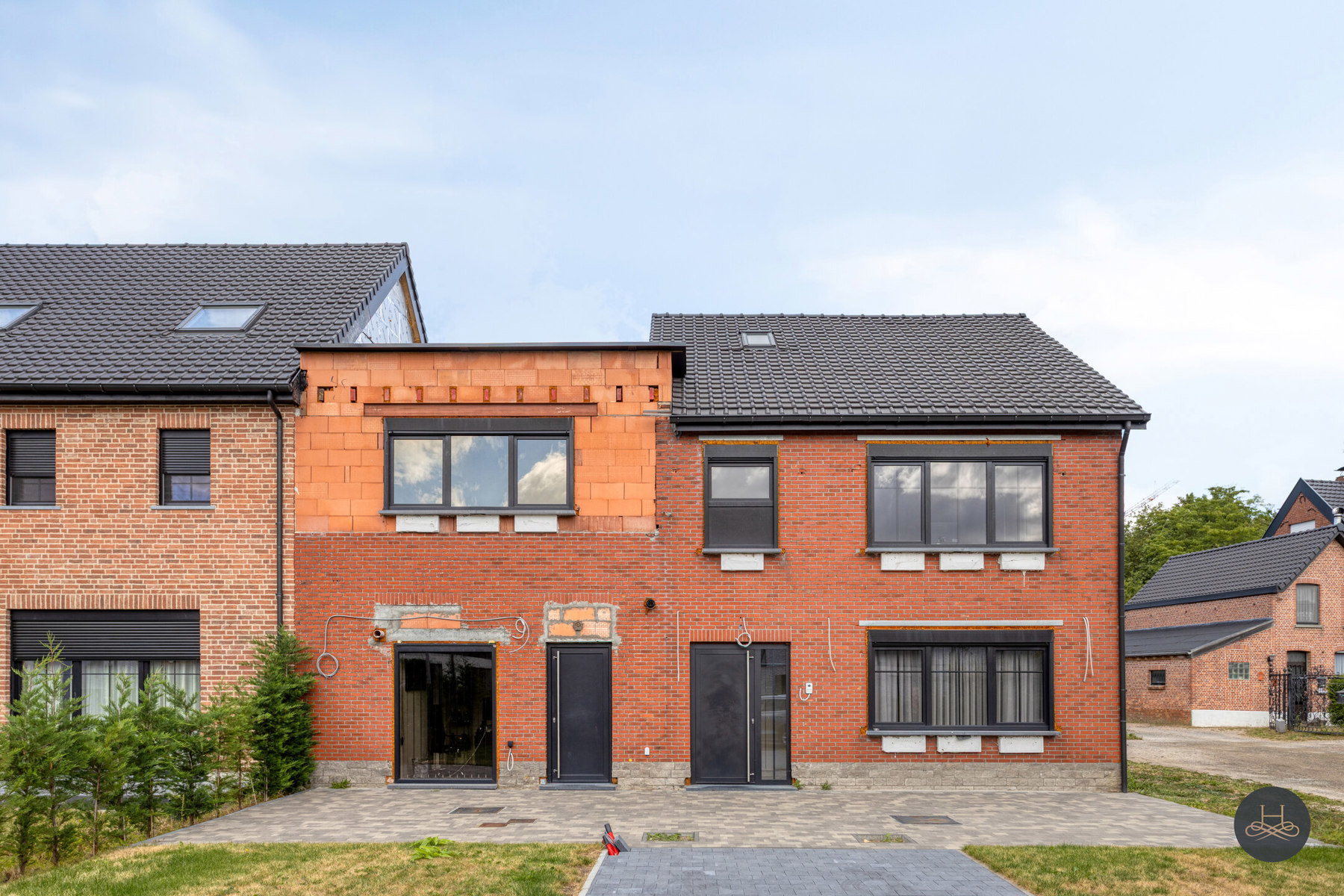 Riante woning met 6 slaapkamers en veel parkeergelegenheid - foto 2