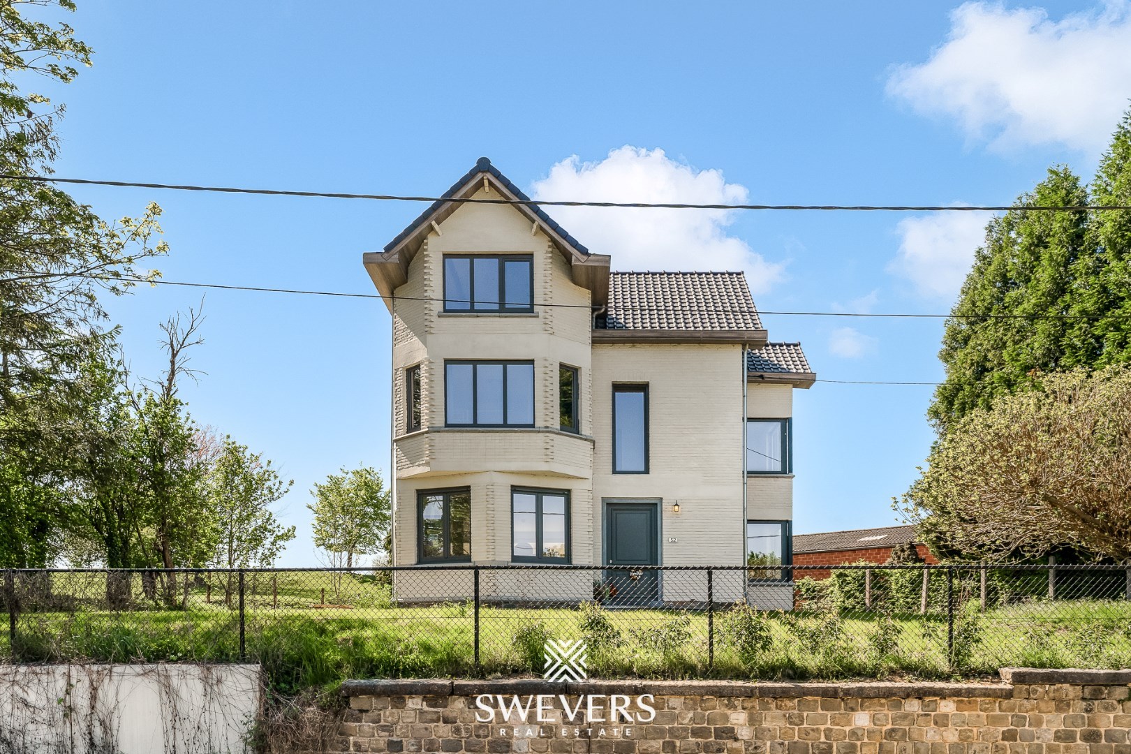 Stijlvolle woning met 4 slpk en prachtige tuin in Tongeren - foto 1