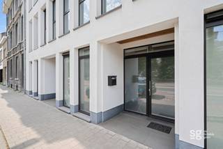 Op een toplocatie, op wandelafstand van station Gent Sint Pieters en het centrum, vlak naast het De Smet de Naeyerpark (Miljoenenkwartier), vinden...