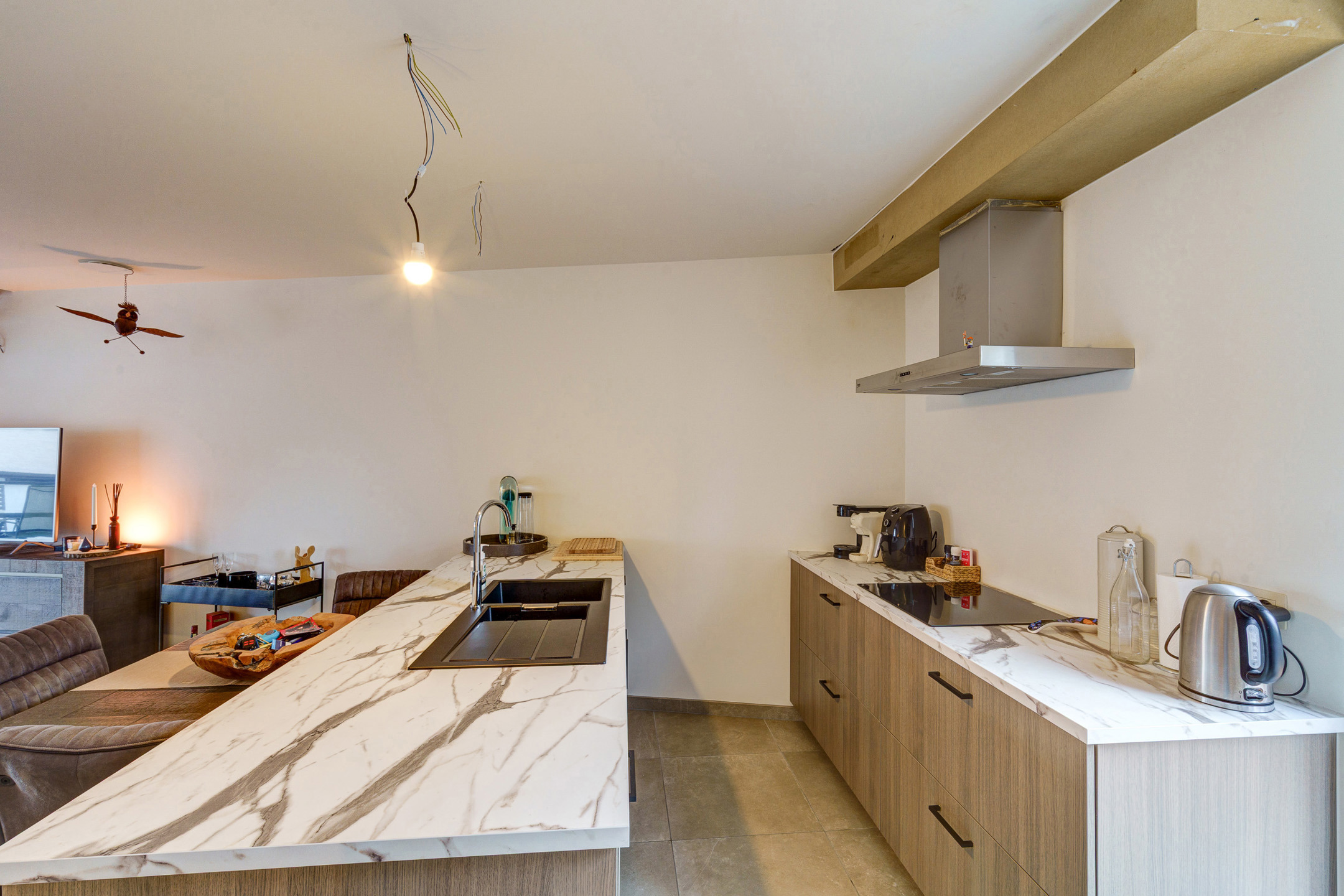 Modern duplexappartement met open leefruimte en groot terras - foto 5