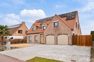 Instapklare open bebouwing op een perceel van 635 m², comfortabel wonen op een vlot bereikbare locatie!Deze charmante woning is ideaal gelegen langs...