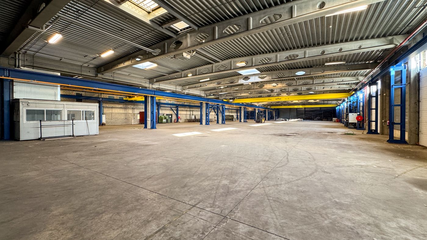 Bâtiment industriel de 5.483 m² situé sur son propre terrain de 10.194 m² avec une excellente accessibilité à Duffel. - photo 5