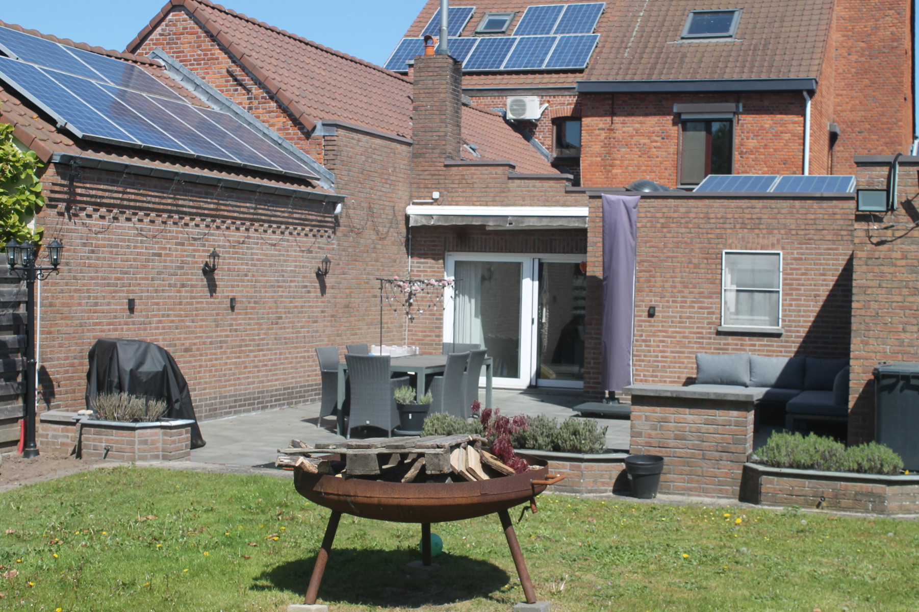 Gezellige gerenoveerde woning in het groene hart van Sinaai. - foto 2