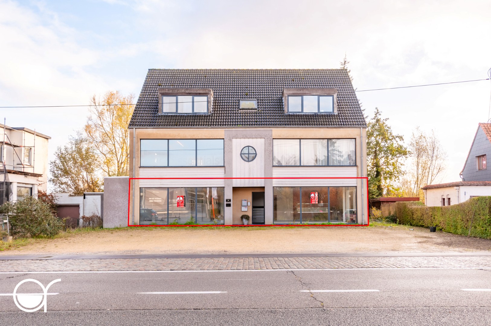 Groot handelspand op gunstige locatie te Astene - foto 1