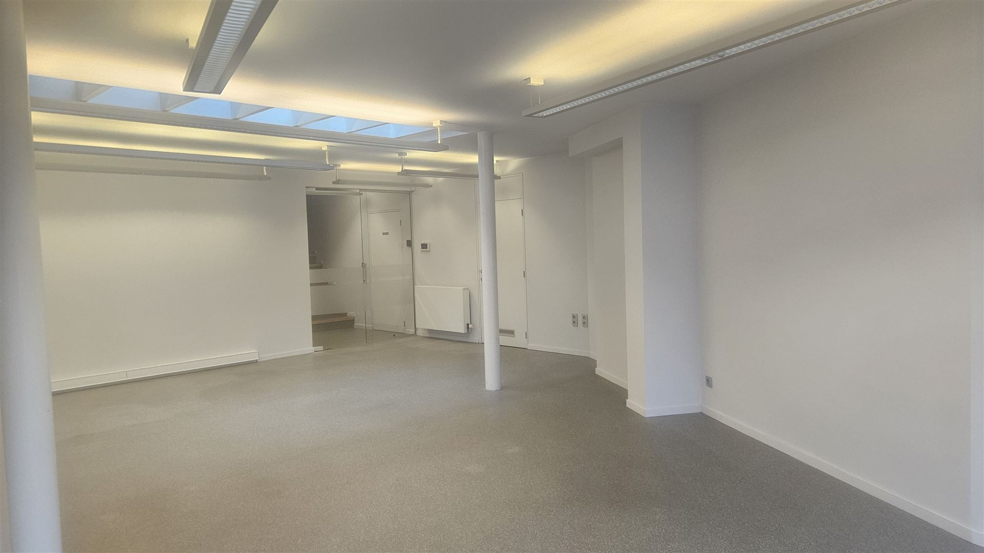 Commercial for rent in Hasselt - photo 4