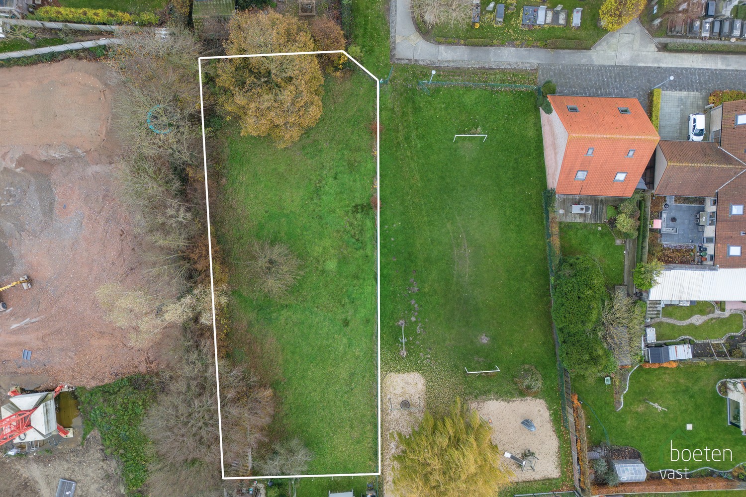 BEAUVOORDE: Residentieel lot bouwgrond van ca 1.200m², zuidwest oriëntatie en geen bouwverplichting - foto 1