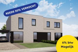 Te Torhout in de Schavelarestraat vinden we ter hoogte van nummer 49, deze nieuwe verkaveling van Residentie Vastgoed terug. Deze tweelotsverkaveling wordt gekenmerkt door z’n topligging ten opzichte van het centrum van Torhout, z’n Zuidgerichte tuin en mooie perceeloppervlaktes (400 m²). De site is gelegen op fietsafstand van het centrum, alsook van diverse winkels, openbaar vervoer en fiets -en wandelroutes.<br /><br />De verkaveling bestaat uit 2 halfopen nieuwbouwwoningen met 2 bouwlagen in moderne bouwstijl. Kenmerkend voor deze bouwstijl is het ruimtegevoel dat u creëert door het ontbreken van schuine plafonds op de eerste verdieping, waardoor u de volledige ruimtes kunt benutten.<br /><br />Deze woning met lotnummer 14B heeft een perceeloppervlakte van 400 m², waarvan zo’n 84 m² bebouwd en heeft een bewoonbare oppervlakte van zo’n 168 m² en bestaat op de gelijkvloerse verdieping uit een inkomhal met apart toilet, een ruime leefruimte met open ingerichte keuken en mooi open zicht naar de zuidgerichte tuin en een was- en bergruimte. Op de eerste verdieping vinden we nog 3 ruime slaapkamers, een compleet ingerichte badkamer, 2 extra bergruimtes en een nachthal met apart toilet. (Gvg, Wg, Gmo, Gvkr, Gvv) ~ Ref. OU27017<br /><br />Deze woning wordt met zorg voor detail opgetrokken en beschikt telkens over een warmtepomp, vloerverwarming over de ganse woning, zonnepanelen, carport, ventilatiesysteem , …<br /><br />Bent u op zoek naar een nieuwbouwwoning nabij het centrum van Torhout, die u nog volledig naar eigen smaak kan laten optrekken en waarbij u eveneens kunt genieten van het verlaagde btw-tarief van 6%. Contacteer ons dan vandaag nog voor een vrijblijvende afspraak bij ons op het kantoor om alle mogelijkheden te overlopen en wie weet vindt u binnenkort uw thuis in de Schavelarestraat!<br /><br />Dit ontwerp is op heden in vergunningsaanvraag bij de gemeente Torhout. Verkopen kunnen nog niet worden gerealiseerd, een reservering maken is wel mogelijk.<br /><br />Residentie Vastgoed treedt niet op als bemiddelaar maar als verkoper van het onroerend goed.