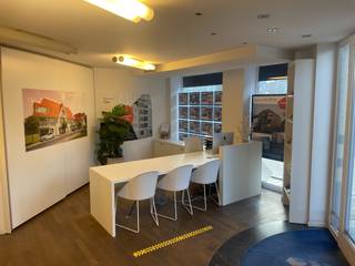 Ruim en instapklaar handelspand, centraal gelegen recht tegenover de Mercator en de jachthaven van Oostende. Momenteel in gebruik door...