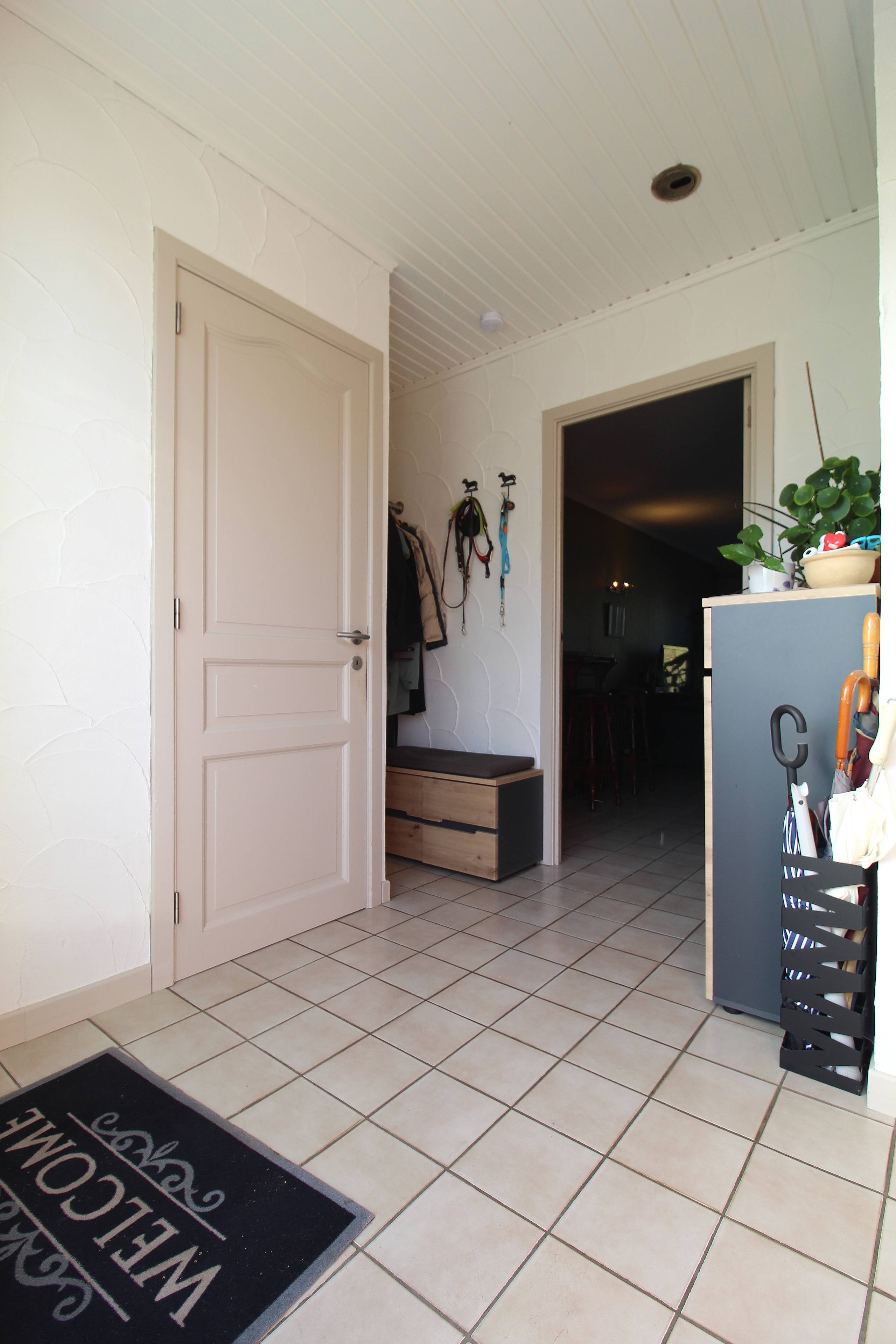 Instapklare, gesloten, bebouwing in residentiële woonwijk - foto 2