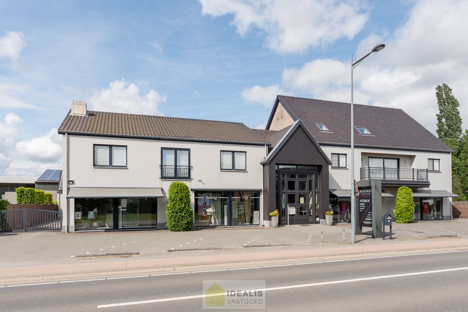 INSTAPKLARE HANDELSRUIMTE VAN MAAR LIEFST +- 410M² MET RIANTE WONING OP SCHITTERENDE COMMERCIËLE ZICHTLOCATIE!! - foto 5