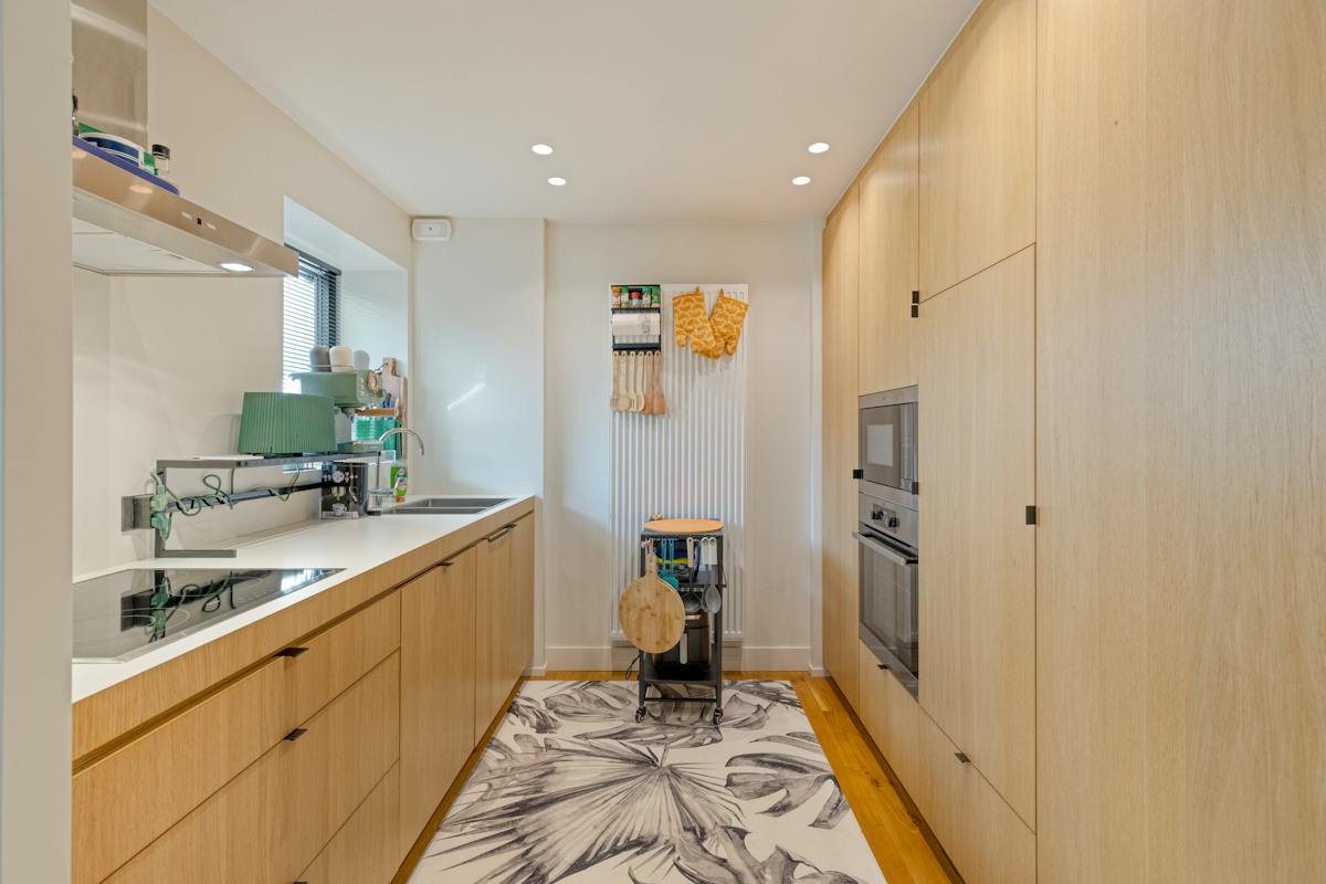 Prachtig gerenoveerde woning met 3 slaapkamers en zonnige tuin! - foto 4
