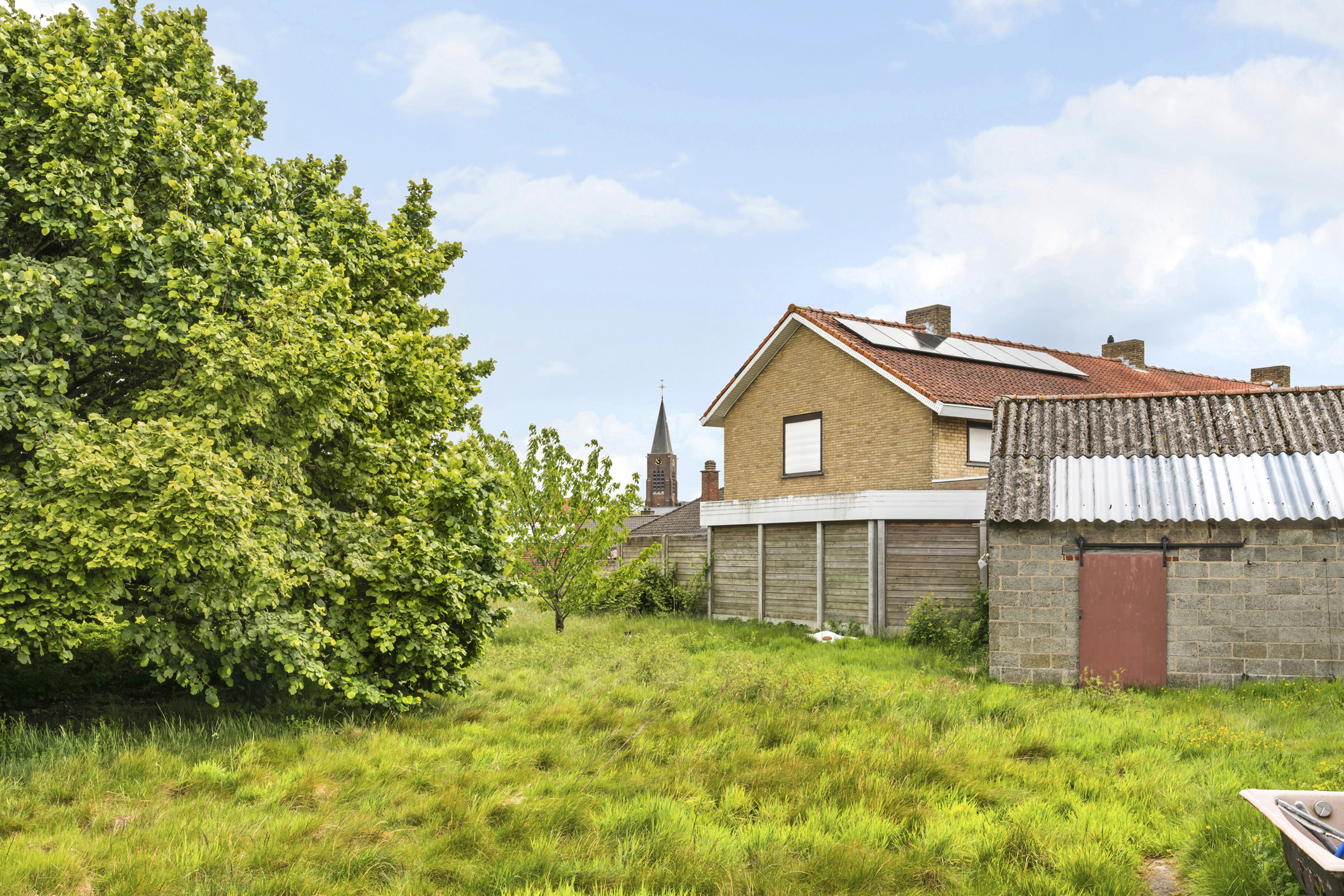 Bouwgrond met mogelijkheid tot verkavelen in het centrum. - foto 3