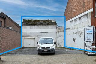 Klaar voor een nieuw project in het hart van Halen? Toplocatie aan de Nederstraat!Bent u een ontwikkelaar met een visie? We Invest presenteert een...