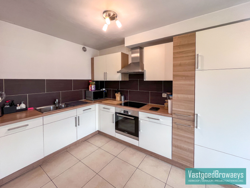 Instapklaar appartement met terras en garage - foto 4