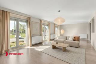 koop: halfopen woning in Beigem, gelegen in een rustige, groene omgeving met vrij zicht.
<p> </p>
<p>Deze woning uit 1975 biedt een solide basis voor wie op zoek is naar een gezinswoning met potentieel. Gelegen aan Parklaan 32, in een residentiële buurt, geniet u van de nabijheid van scholen, openbaar vervoer en invalswegen. De grote tuin van 678 m² vormt een echte troef voor buitenliefhebbers. </p>
<p> </p>
<p>Belangrijkste ruimtes:<br />• Inkomhal met toegang tot de leefruimte<br />• Living met veel lichtinval<br />• Drie slaapkamers, ideaal voor een gezin<br />• Garage met extra opbergruimte<br />• Veranda met zicht op de tuin<br /> </p>
<p>Troeven:<br />• Rustige, groene ligging met vrij zicht<br />• Grote tuin van 678 m²<br />• Nabij scholen, openbaar vervoer en invalswegen</p>
<p> </p>
<p>Neem vandaag nog contact op met uw ERA-makelaar voor een bezoek.</p>
<p> </p>
<p>JOUW DROOMHUIS. ZO GEVONDEN!</p>