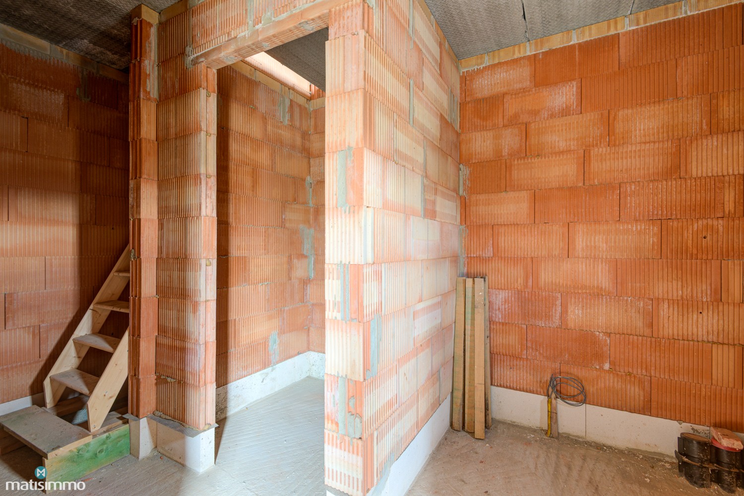 RUSTIG GELEGEN CASCO NIEUWBOUWWONING NABIJ HET GROEN TE OUDSBERGEN - foto 3