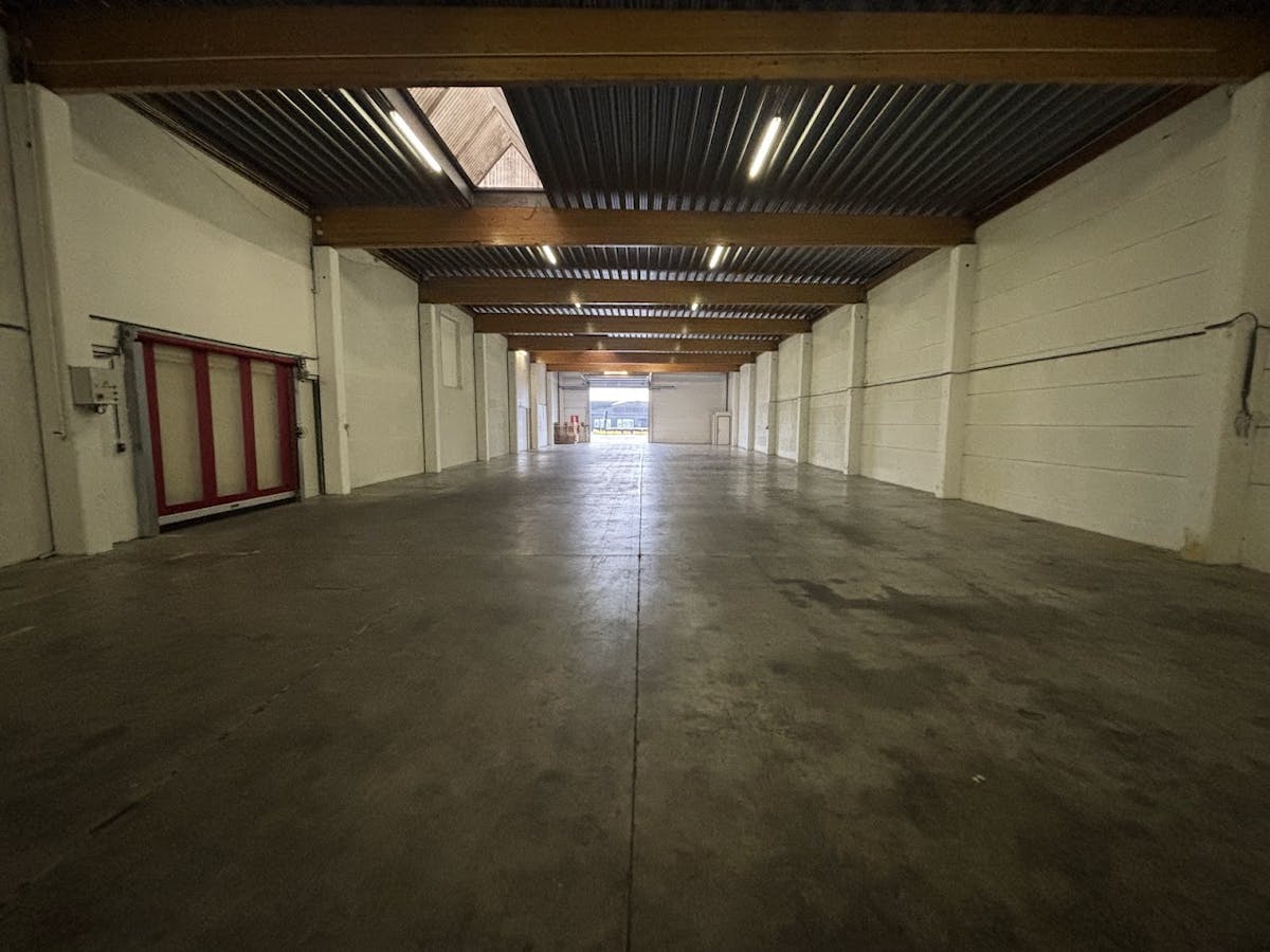 Entrepôt à louer d'environ 1 260 m² à Kuurne - photo 2