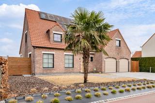 Instapklare open bebouwing op een perceel van 635 m², comfortabel wonen op een vlot bereikbare locatie!Deze charmante woning is ideaal gelegen langs...