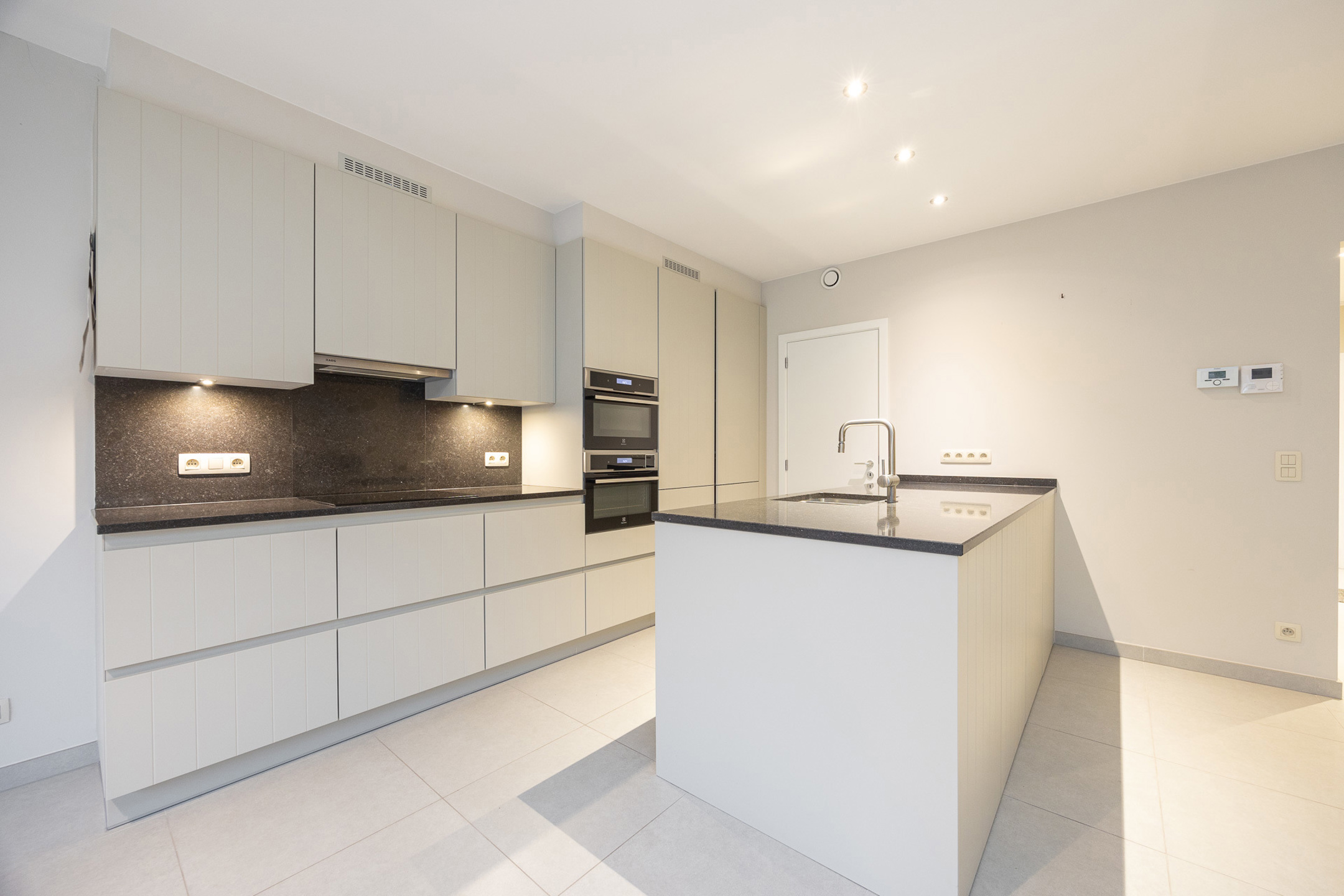 Gelijkvloers appartement met tuintje in centrum Sint-Antonius - foto 4