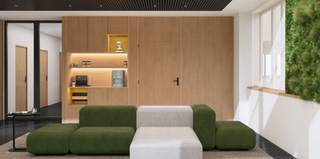 <p>Gelegen in het hart van Louvain-la-Neuve, aan de Boulevard Boudewijn I 25, biedt dit recent gerenoveerde kantoorgebouw een comfortabele, efficiënte en aangename werkruimte die perfect is afgestemd op de noden van moderne bedrijven.</p>
<p>Bij aankomst verwelkomt u een <strong>heldere en warme lobby</strong> die zowel medewerkers als bezoekers een uitstekende eerste indruk geeft. Een <strong>onthaalmedewerker</strong> is aanwezig om een professionele en persoonlijke ontvangst te garanderen.</p>
<p>De <strong>vergaderruimtes</strong> zijn comfortabel, goed uitgerust en stimuleren efficiënt overleg en samenwerking.</p>
<p>In de <strong>gezellige cafetaria</strong> kunt u terecht voor een ontspannen pauze. Deze beschikt over een dagelijks aangevulde <strong>connected fridge</strong>, een waterdispenser en andere praktische voorzieningen.</p>
<p>Voor het comfort van uw medewerkers biedt het gebouw bovendien:</p>
<ul>
<li>
<p><strong>douches</strong> en <strong>lockers</strong>,</p>
</li>
<li>
<p>een <strong>fietsenstalling</strong>,</p>
</li>
<li>
<p>en <strong>autoparking</strong>.</p>
</li>
</ul>
<p>Een moderne, heldere en goed doordachte werkomgeving, perfect gelegen in een bruisende en toegankelijke buurt.</p>