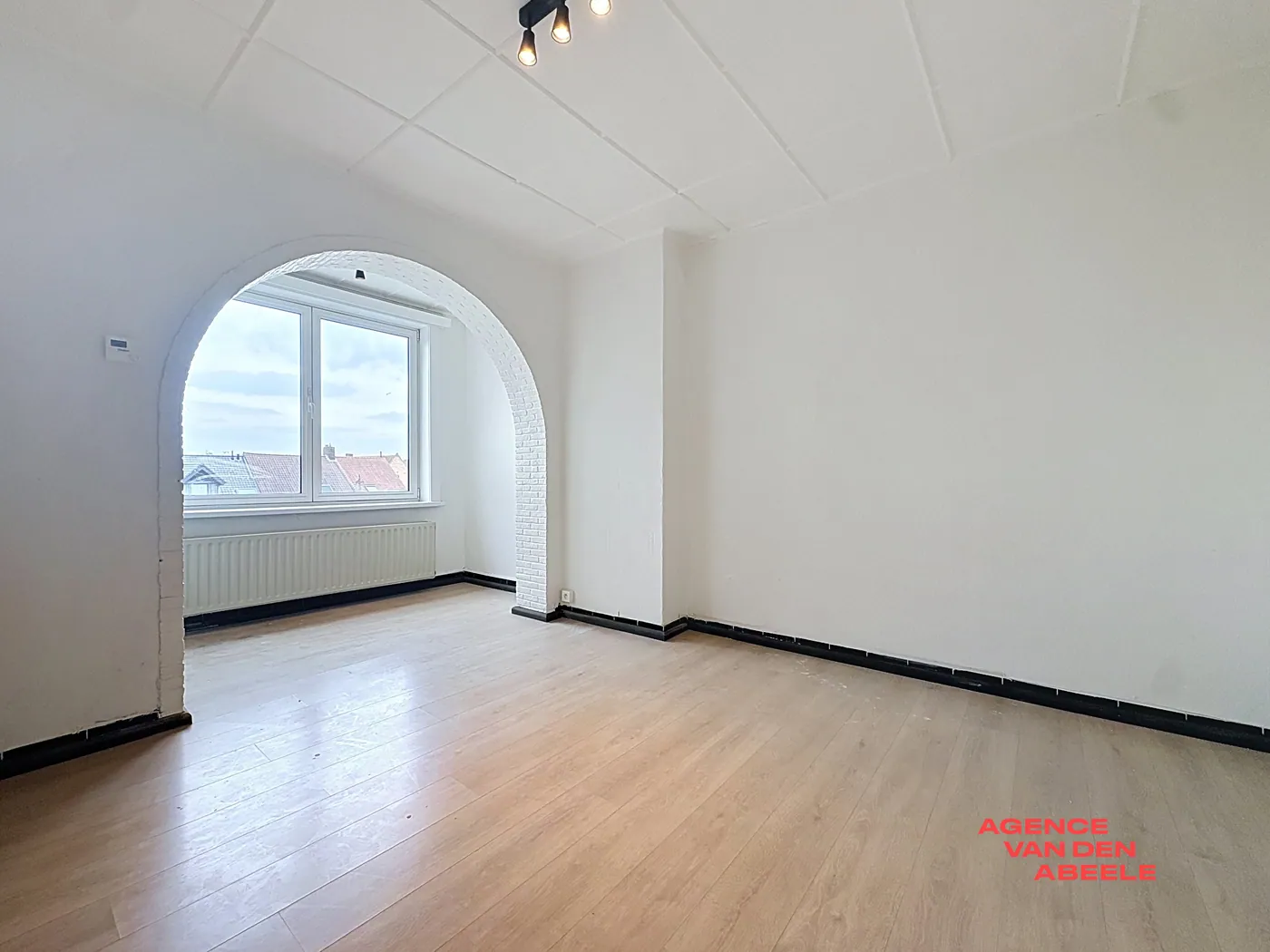 Spacious and bright apartment - photo 4