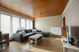 Deze gezinswoning biedt een sterke basis voor wie ruimte, licht en potentieel zoekt. De belangrijkste structurele investeringen werden...