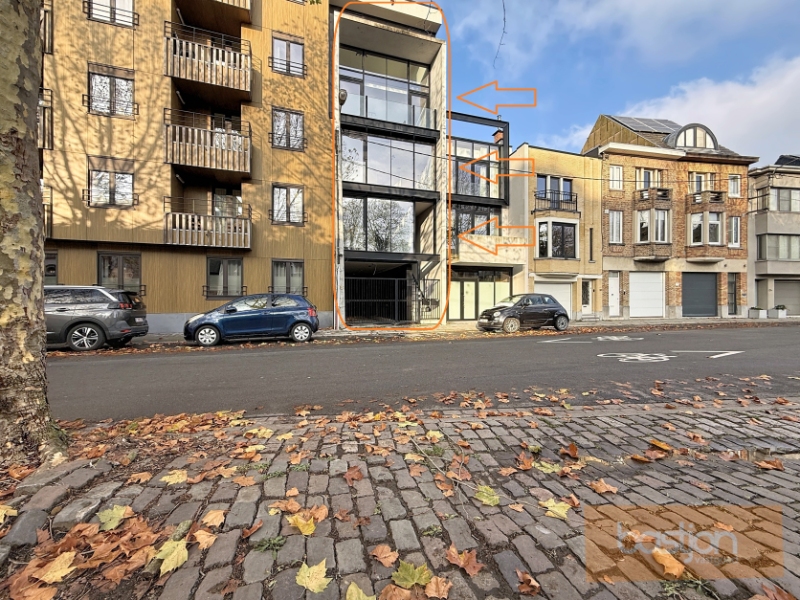 Exclusief Triplex Appartement met Dakterras in hartje Kortrijk - foto 1