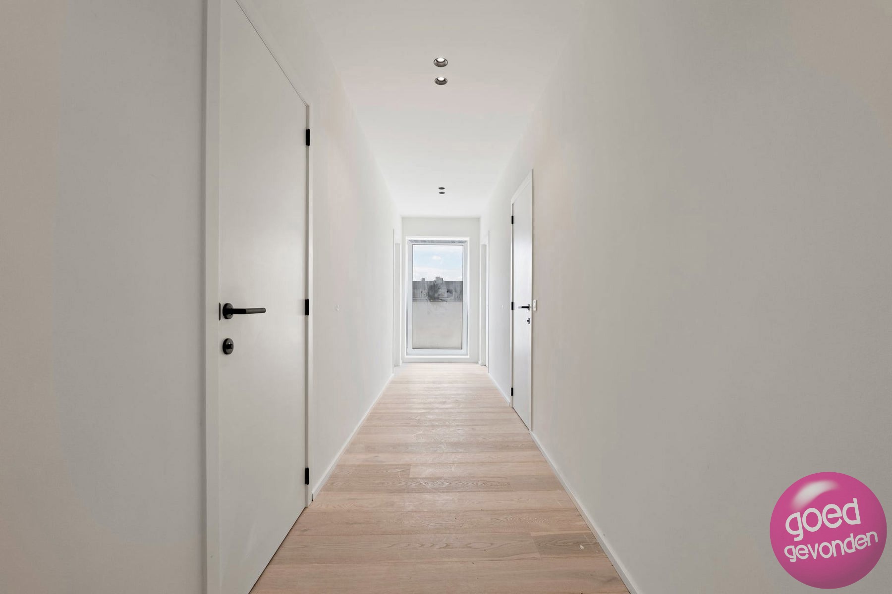 NIEUW APP - 1of2 SLK - TERRAS - KELDER - CENTRUM - GEEN BTW - foto 2