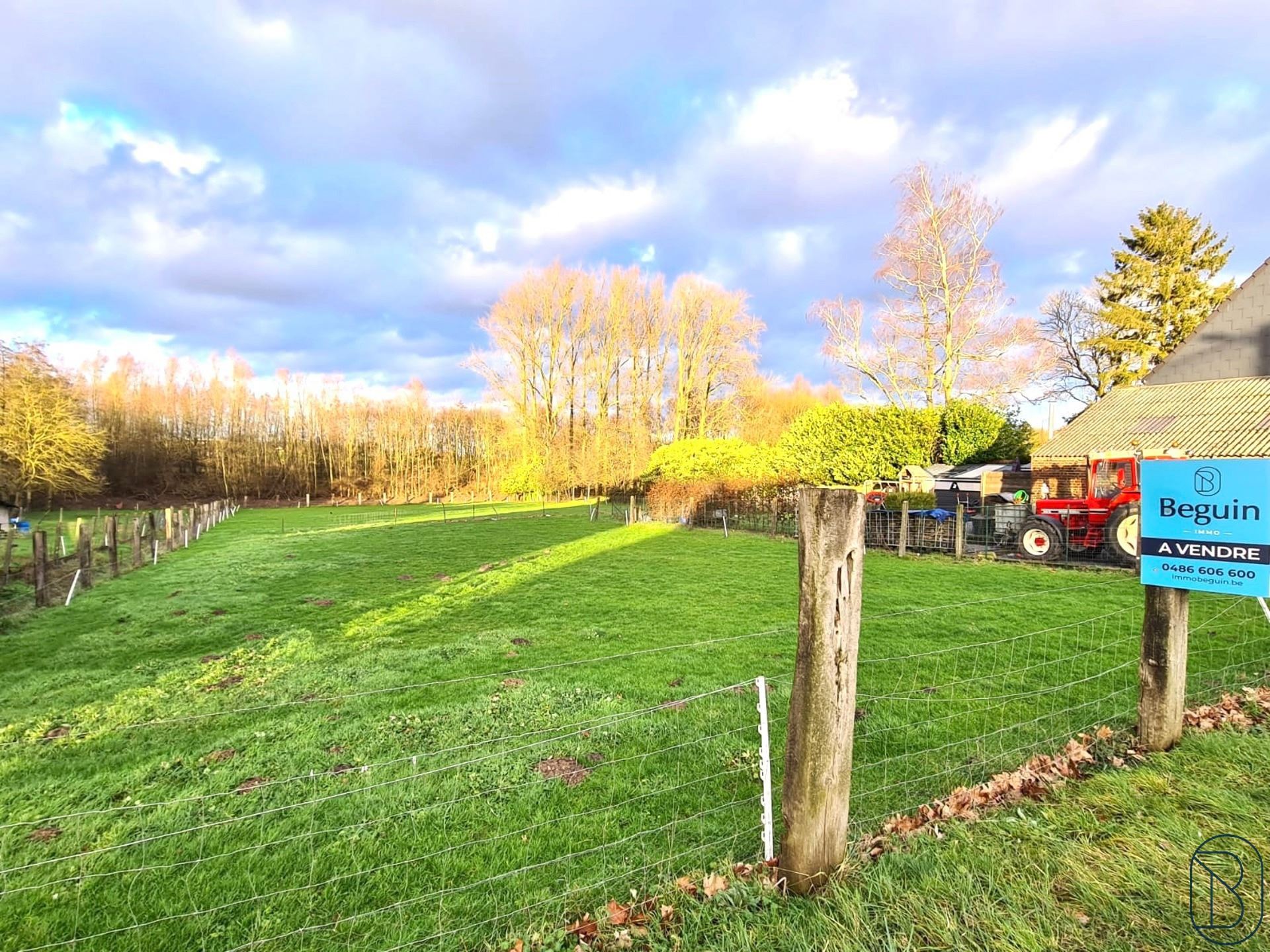 Terrain à bâtir de 28ares 90 situé dans le charmant village de Mainvault. - photo 4