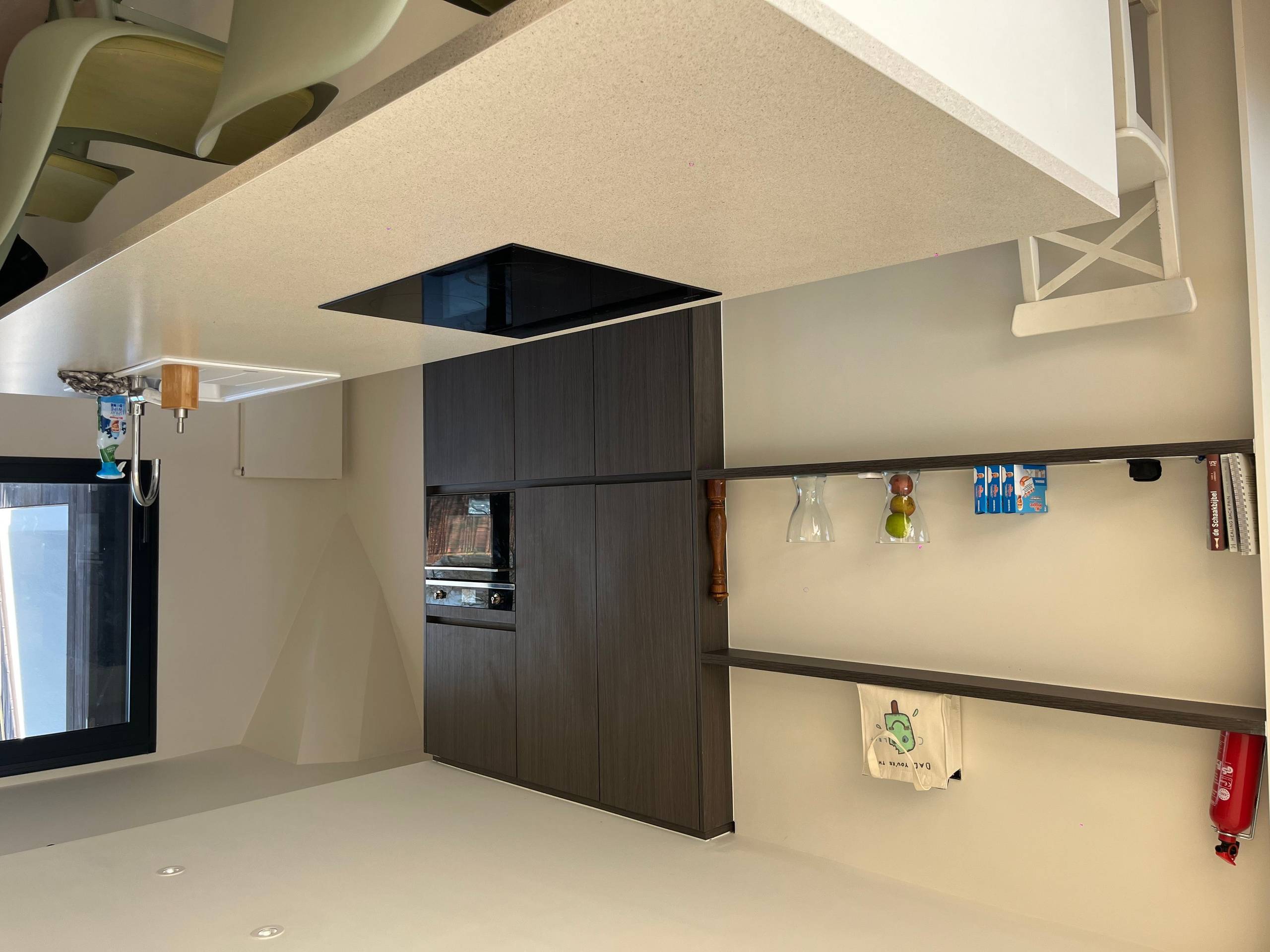 Triplex appartement met 5 slaapkamers en ondergrondse garagebox te centrum Brugge! - foto 4