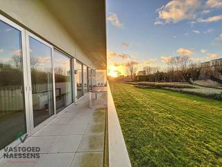 Dit schitterende appartement is gelegen in de recente residentie "WELLINGTON GOLF", de residentie kenmerkt zich door zijn tijdloze architectuur...