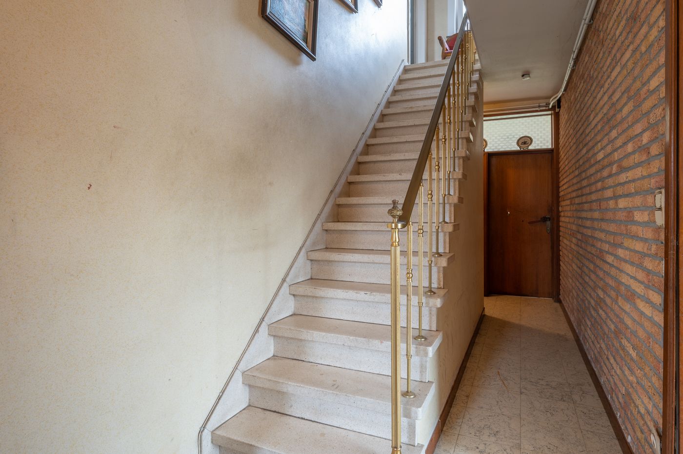 Charmante gezinswoning met garage en tuin op rustige, centrale ligging in Zedelgem - foto 5