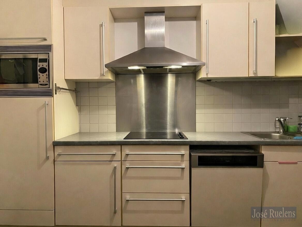 Tof 2-slaapkamer dakappartement met terras en garagebox - foto 5