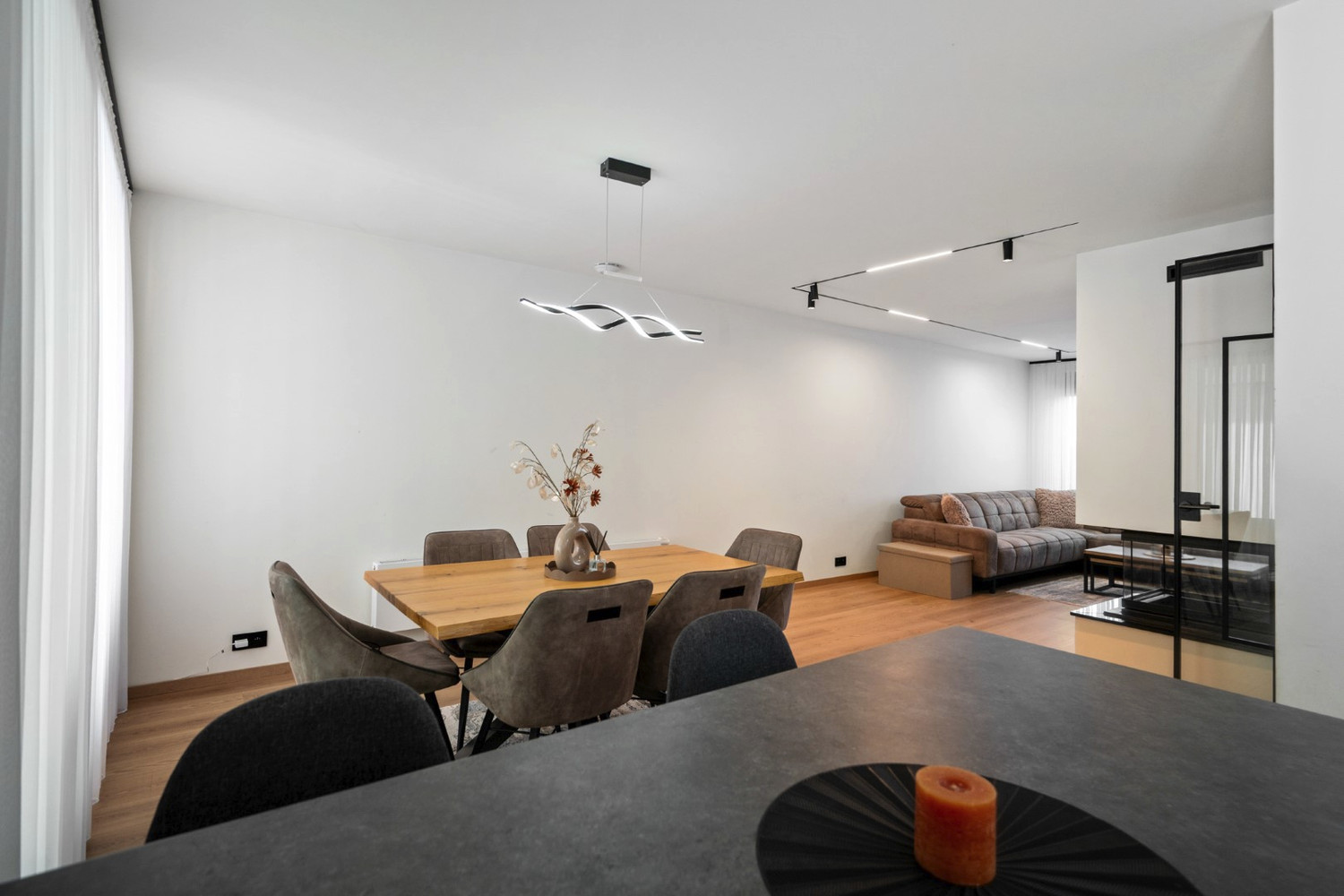 GERENOVEERDE WONING MET MAGAZIJN! - foto 3