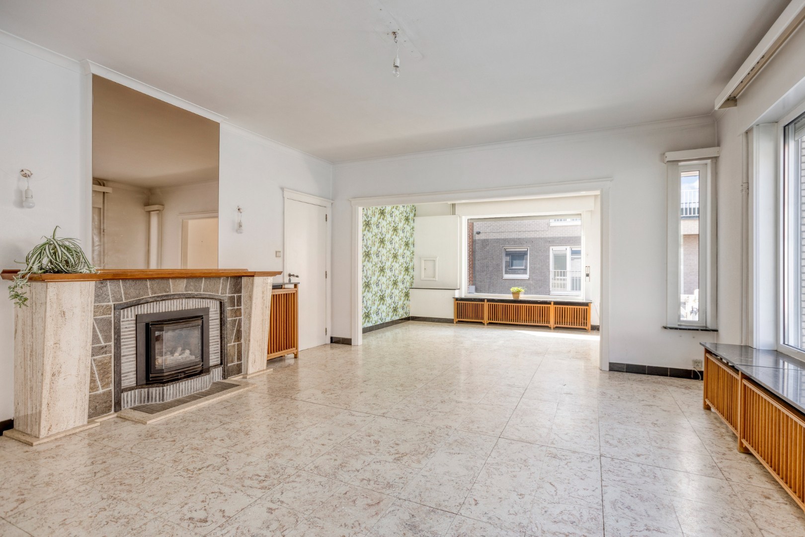 Leuke, halfopen woning met 3 slaapkamers, garage en tuin! - foto 3