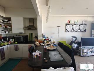 Te koop: instapklaar appartement op de zeedijk van Middelkerke, in residentie Fabiola. Gelegen op het verhoogde gelijkvloers, waardoor u geniet...