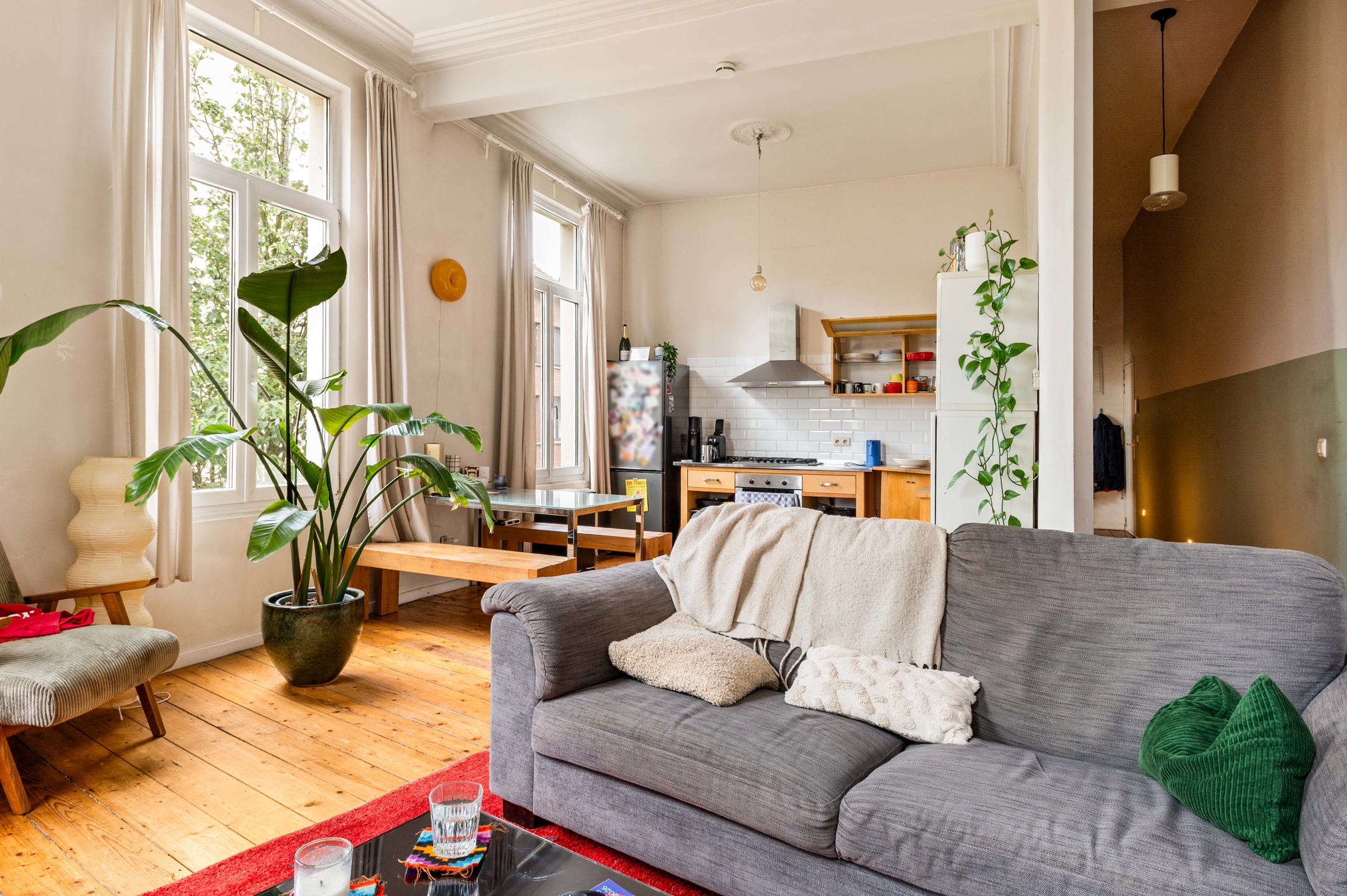 Charmant gerenoveerd appartement in stijlvolle herenwoning - foto 4
