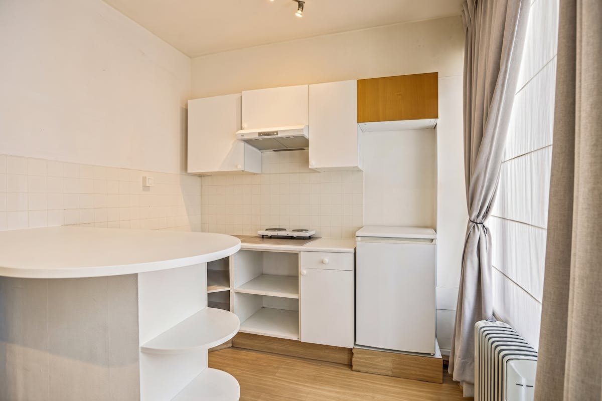 Ruim en veelzijdig huis nabij de Grote Markt van Roeselare. - foto 4
