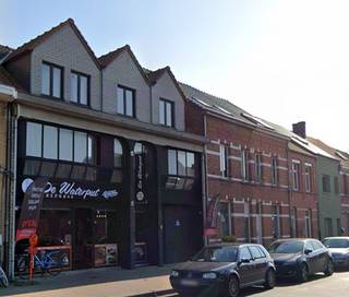 Appartement met 3 slaapkamers, multifunctionele ruimte, terras, tuin en gemeenschappelijke fietsenberging in Turnhout. EPC: 165 kWh/m² (label...