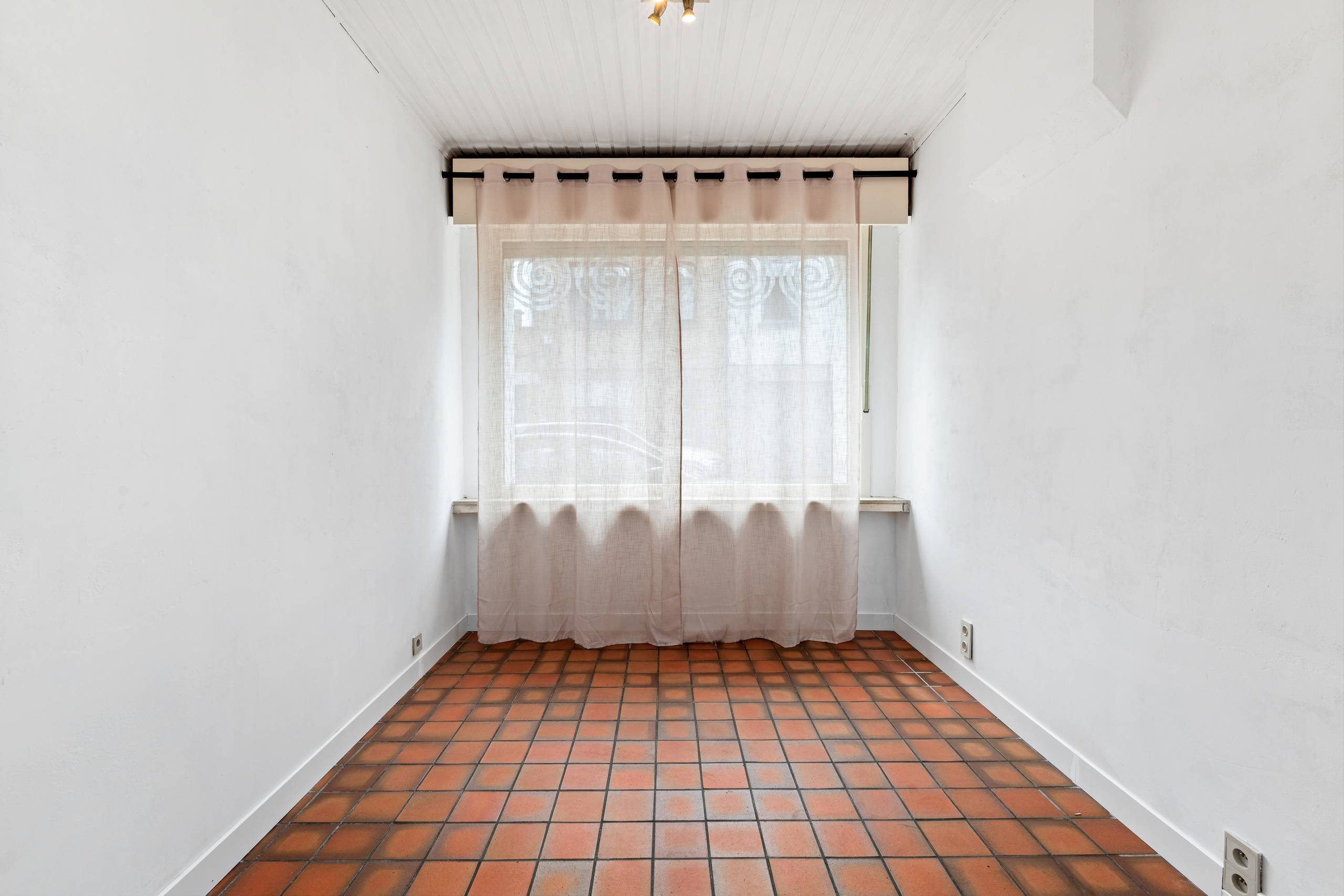 Instapklare woning met 4 slaapkamers & tuin nabij centrum - foto 5