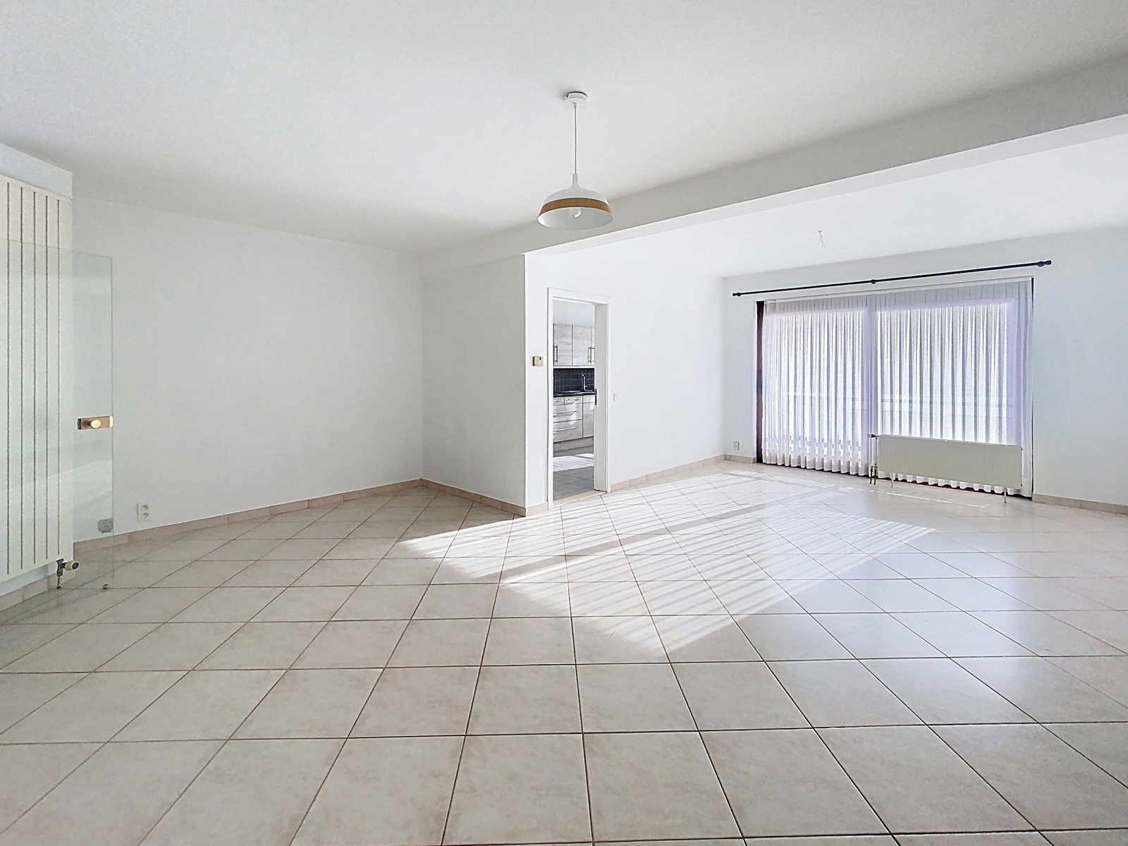 Apartment for rent in Molenbeek-Saint-Jean with 2 bedrooms - photo 4