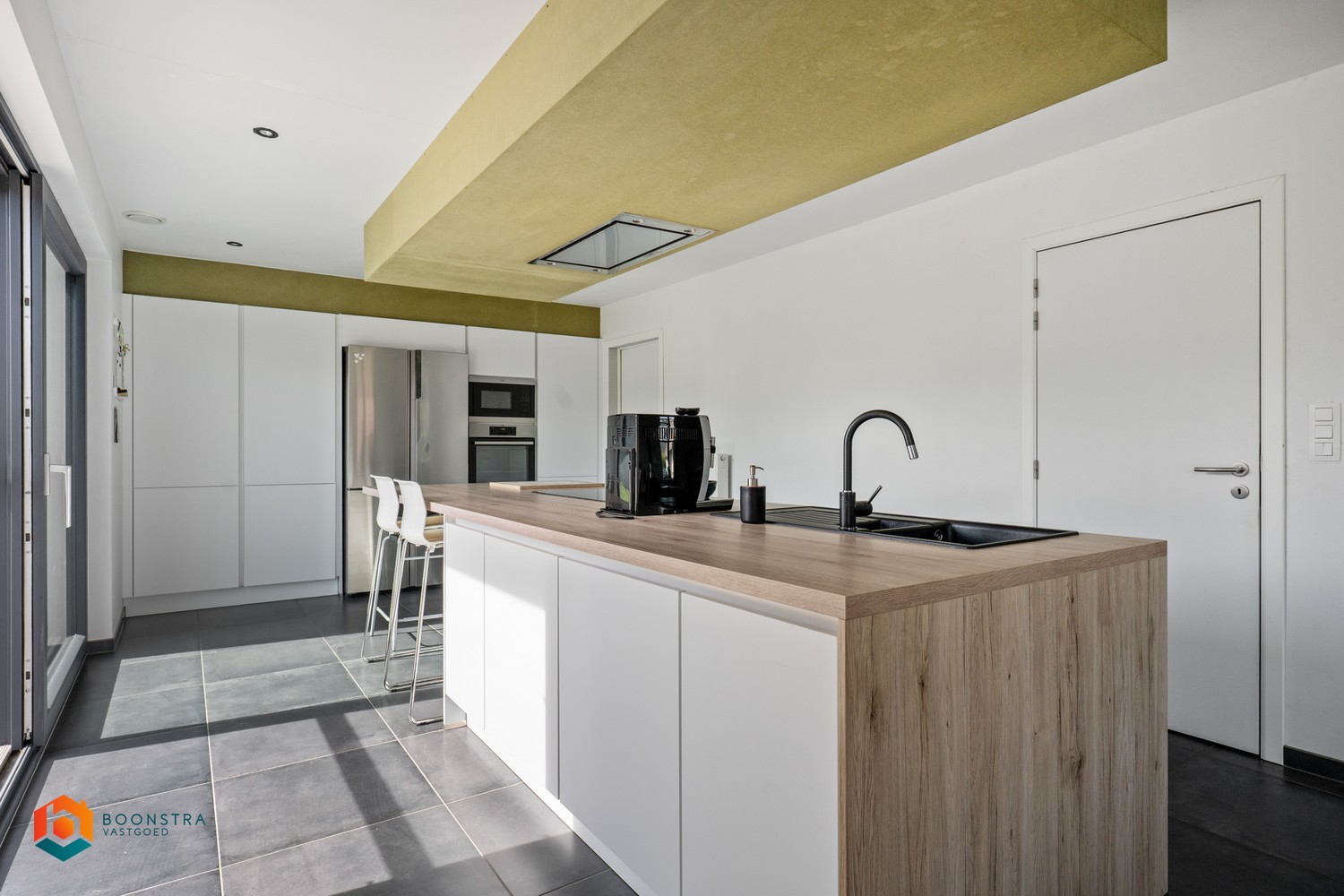 Energiezuinige villa met praktijkruimte en 4 slpkrs - foto 4