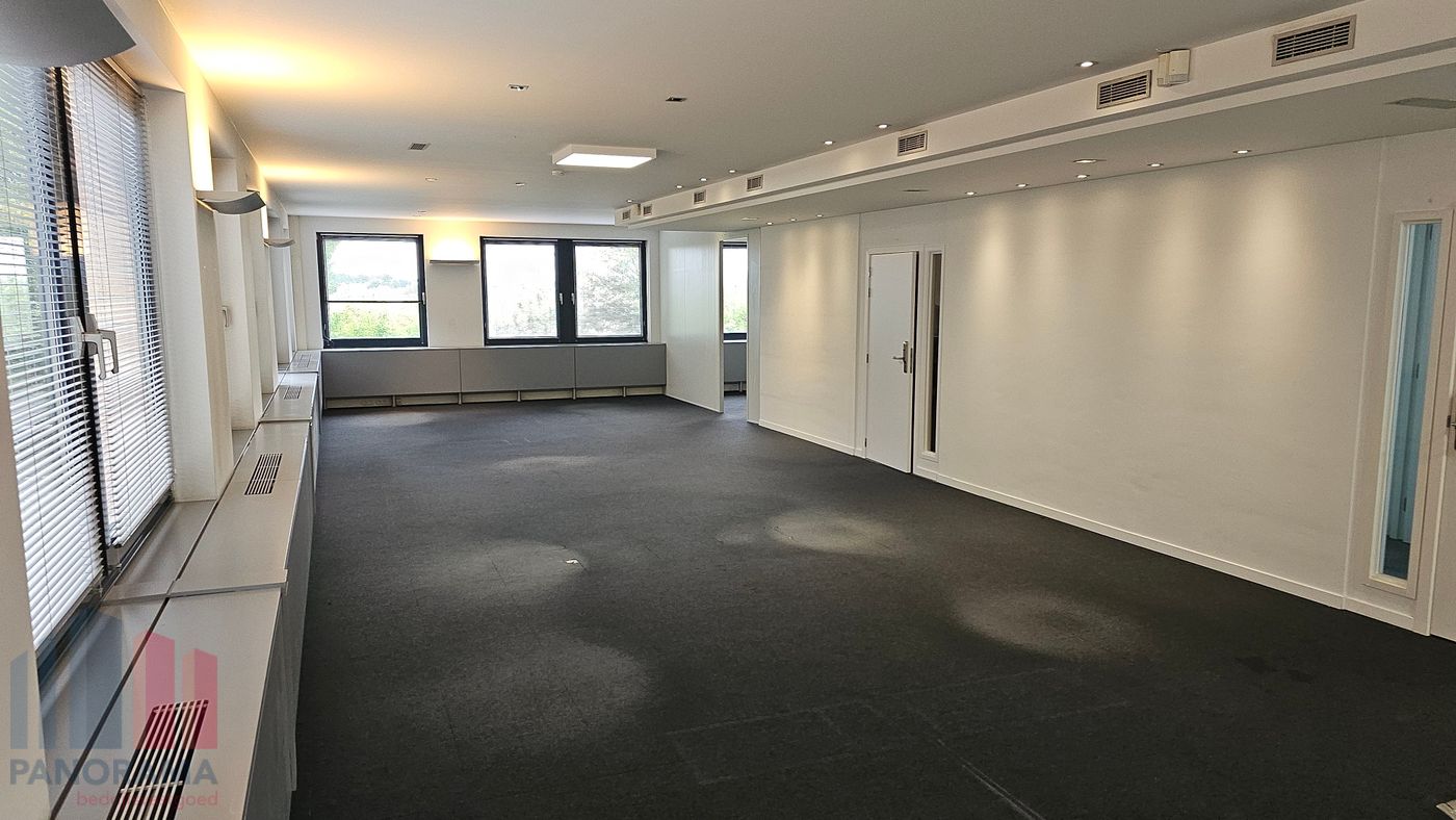 513 m² kantoren en 80 m² opslag vlakbij R0/E40 - foto 4