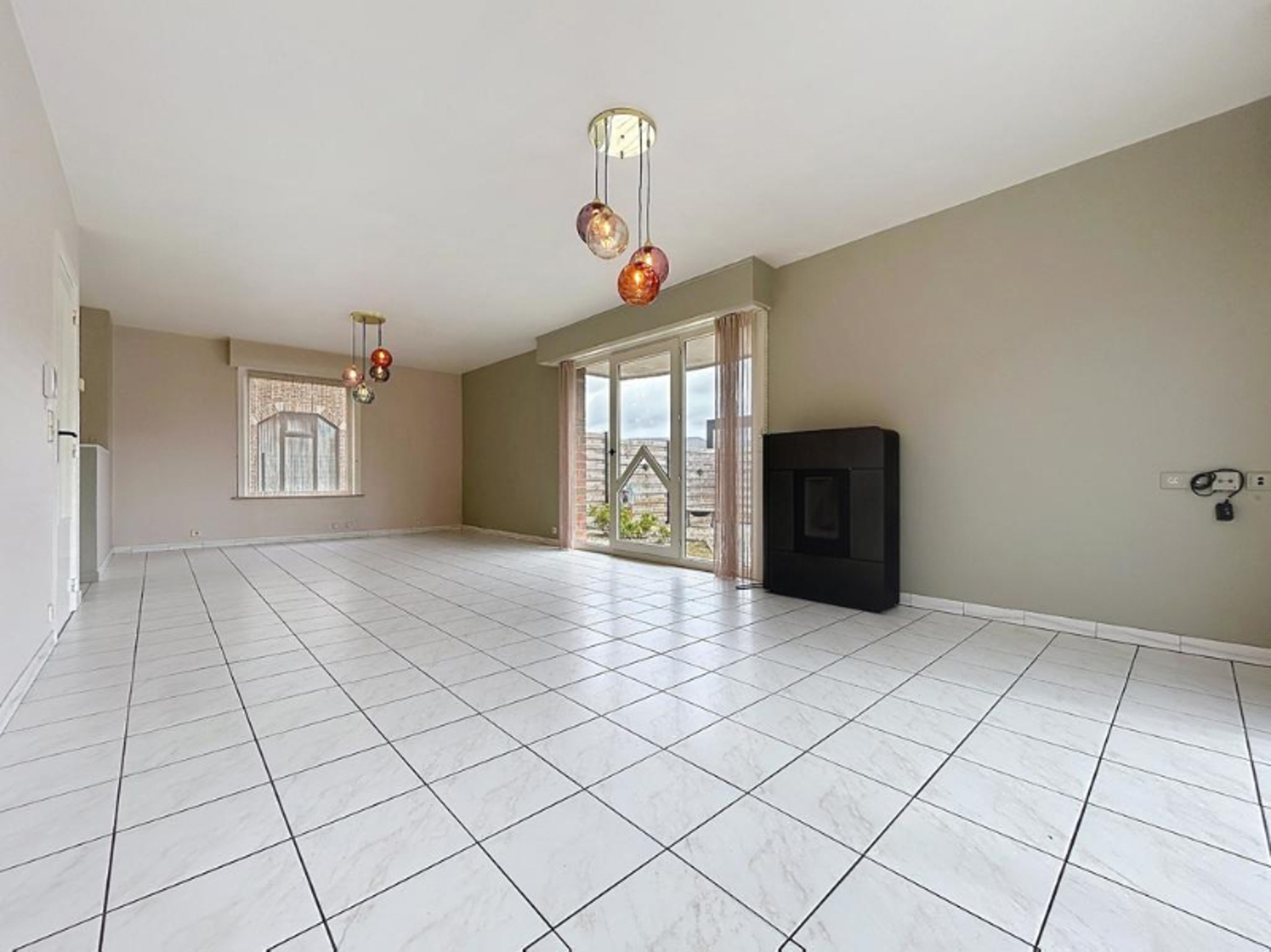 Instapklaar appartement met 2 slpks, garage en terrassen - foto 3