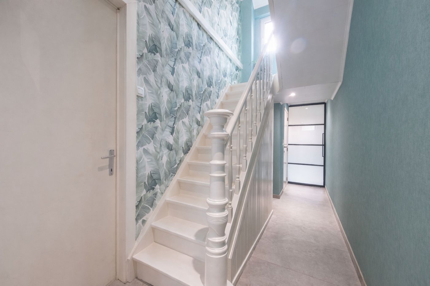 Instapklare halfopen bebouwing met oprit, garage in Bredene - photo 2