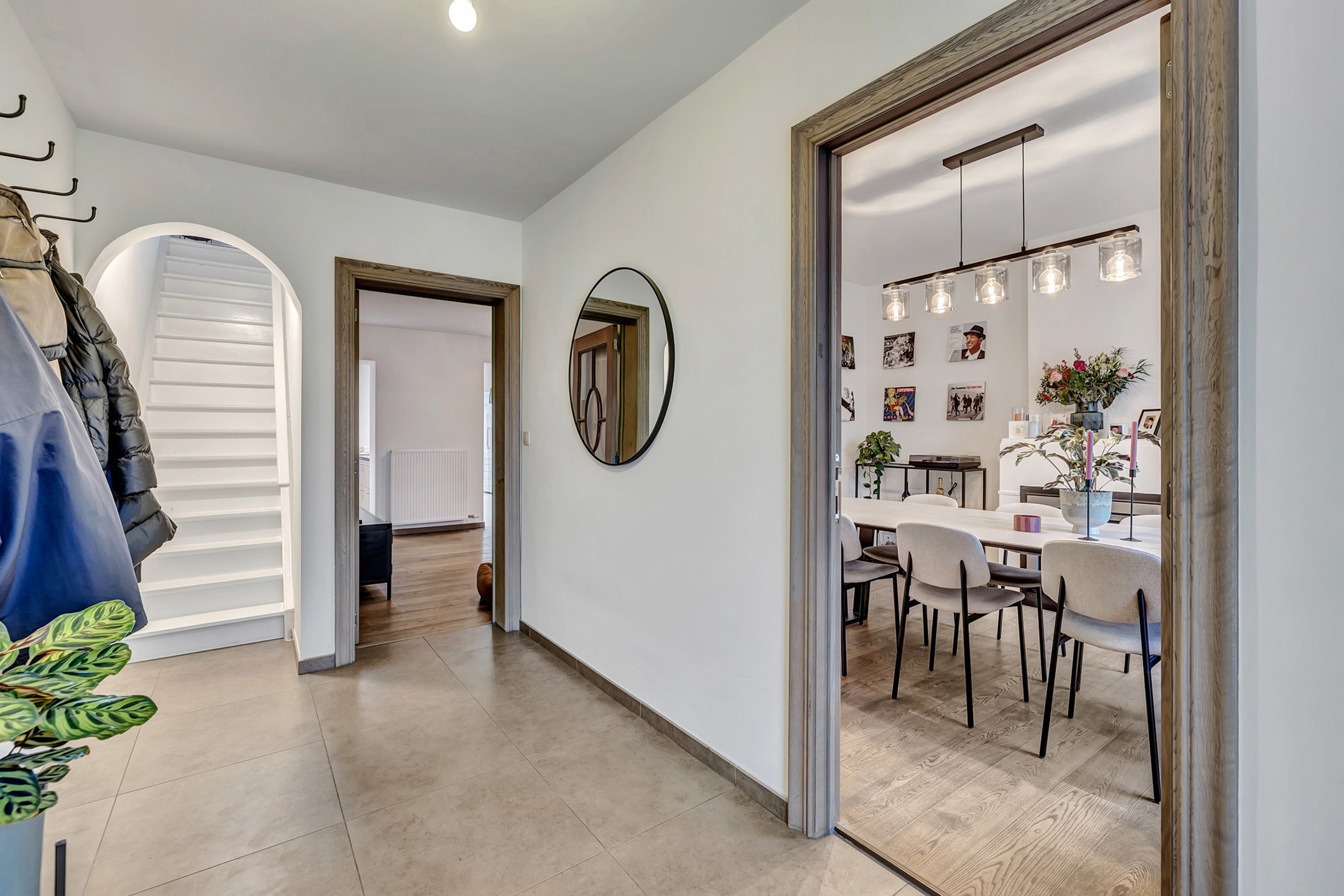 Gerenoveerde woning met 3 slpk op gunstige locatie - foto 4