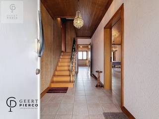 Overwinden, een deelgemeente van Landen, vlak langs Neerwinden en op wandelafstand van het treinstation kan je deze woning terugvinden.Deze gezellige...
