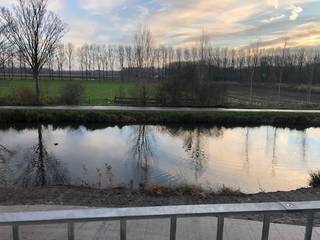 Prachtig nieuwbouwappartement met ruim terras en uniek zicht op de Moervaart en omliggende velden!In de Terweststraat 20 te Moerbeke bevindt zich dit...
