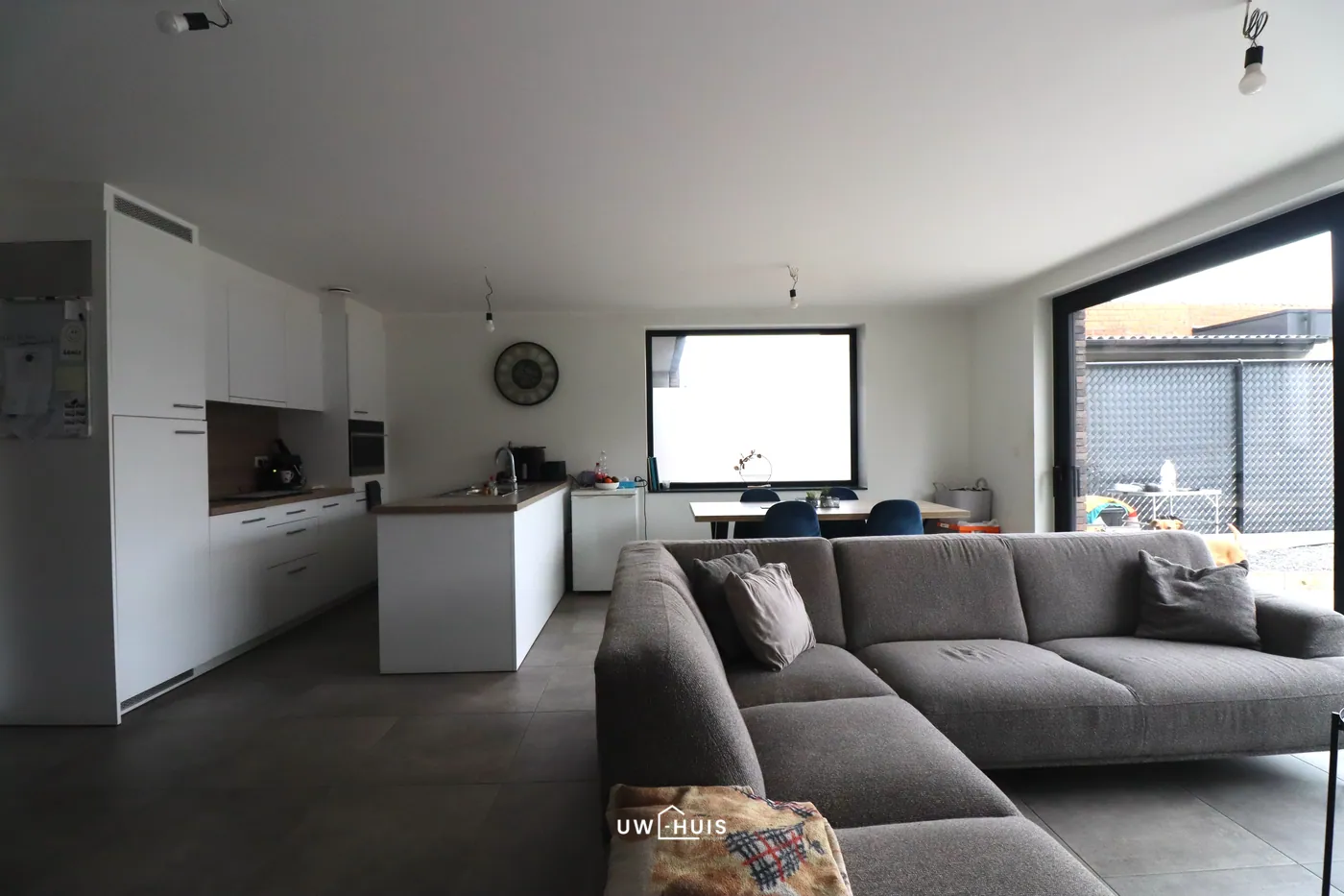 Recent nieuwbouwappartement op het gelijkvloers met twee slaapkamers, tuin én garage in het centrum van Haasdonk - foto 4